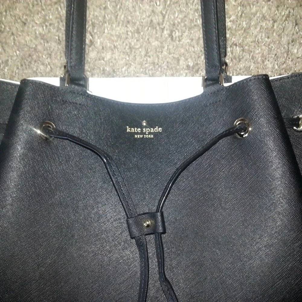 KATE SPADE-Cape Drive-LYNNIE Saffiano Leather Bag Black-NEW WITH TAGS-AUTHENTIC - Picture 2 of 9